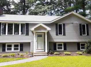 10 Links Rd, Westford, MA 01886