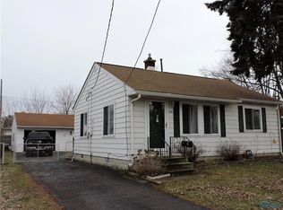 707 Oregon Rd, Northwood, OH 43619