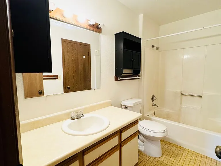 332 Terri Dr — Photo 14
