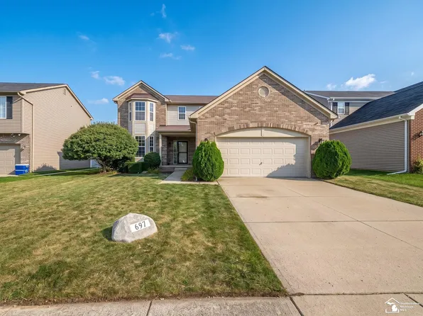 697 Red Fox Trl, Dundee, MI 48131
