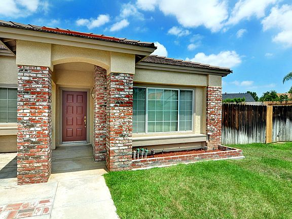 3rd image of 29690 Farbo Ct