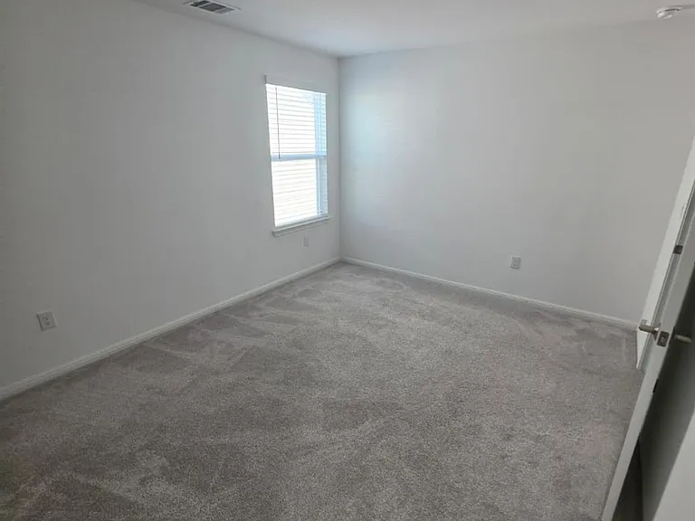 2913 Tavern Dr — Photo 22