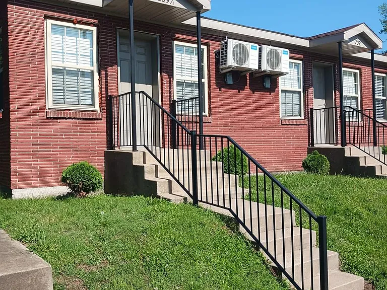 209 N High St #209 — Photo 2