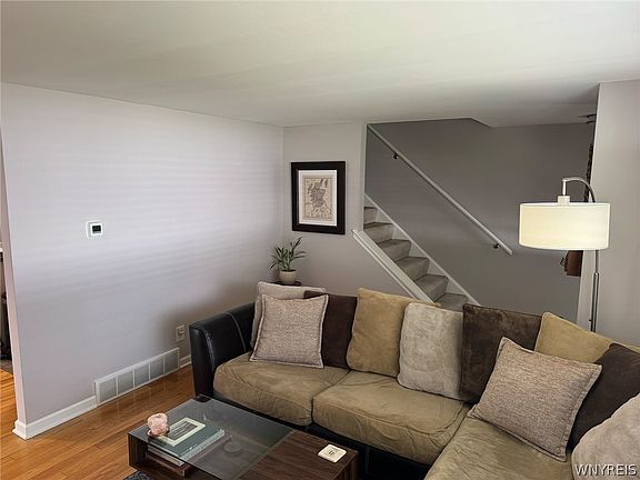 5th image of 52 Parkview Ct
