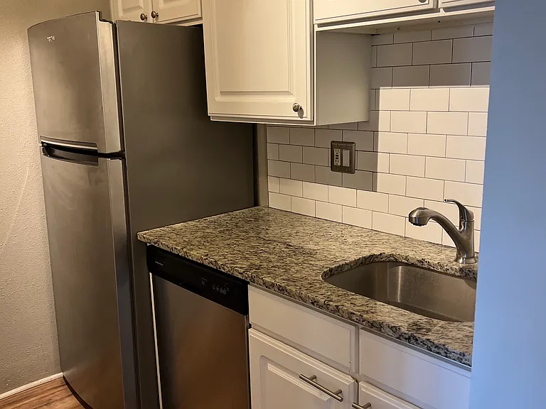 3740 Idlebrook Cir #202 — Photo 6