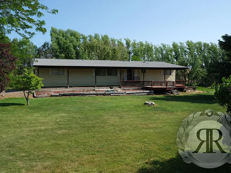 11605 Stump Rd — Photo 1