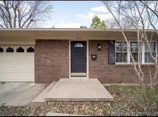 908 E 13th St, Claremore, OK 74017