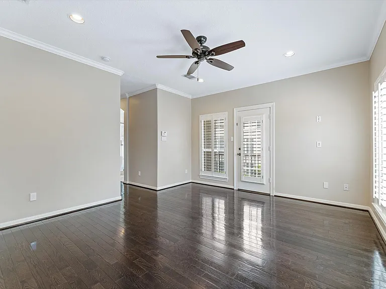 447 N Gate Stone — Photo 9