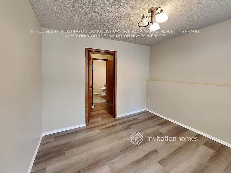 9919 Zircon Dr SW — Photo 10