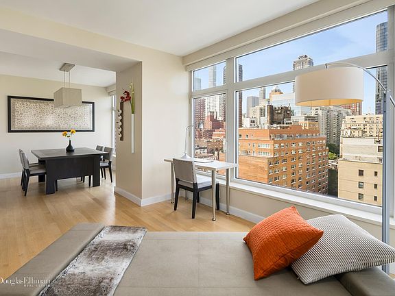 4th image of 400 E 67th St APT 12B