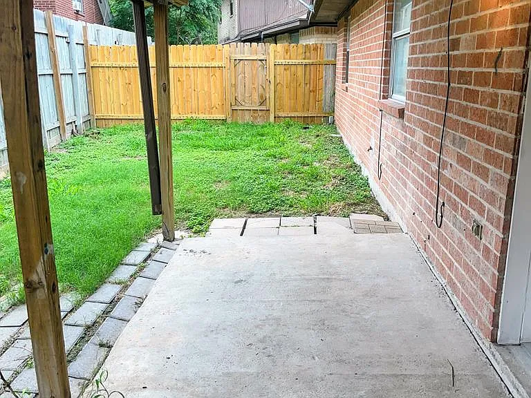 2906 Treasure Hills Blvd #C — Photo 16