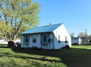 411 W American St, Monroe, IA 50170