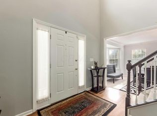 938 Carron Cir, Pickerington, OH 43147