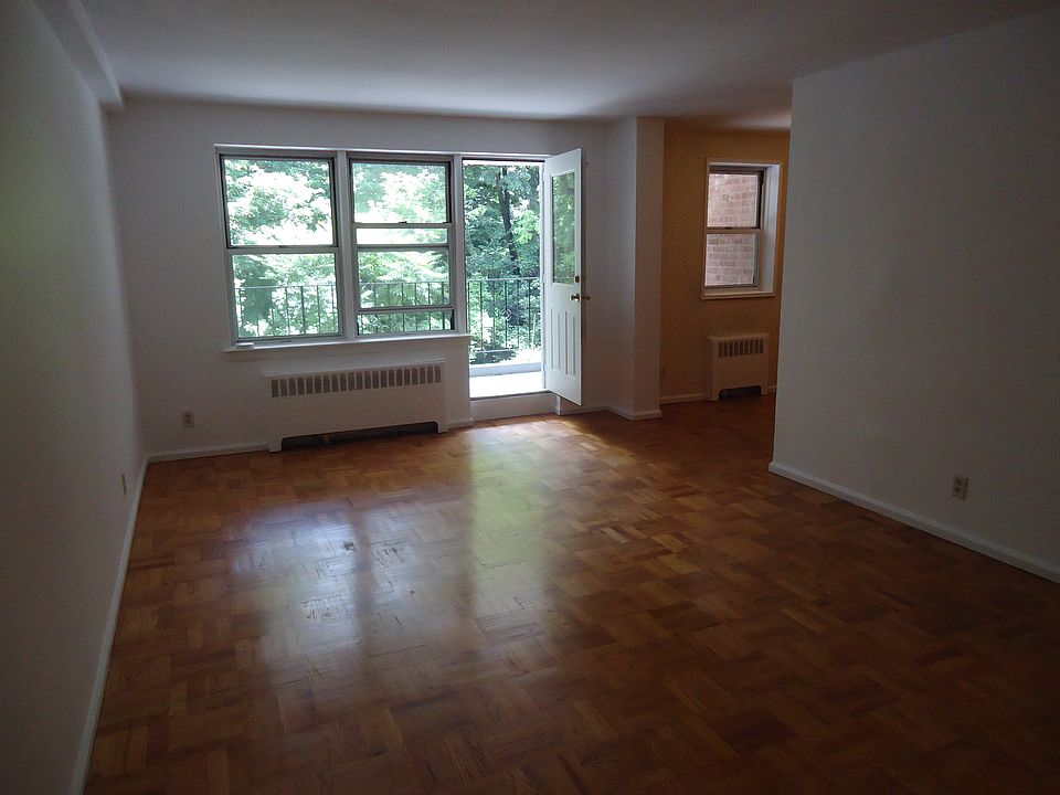 1st image of 150 Draper Ln #Nl5