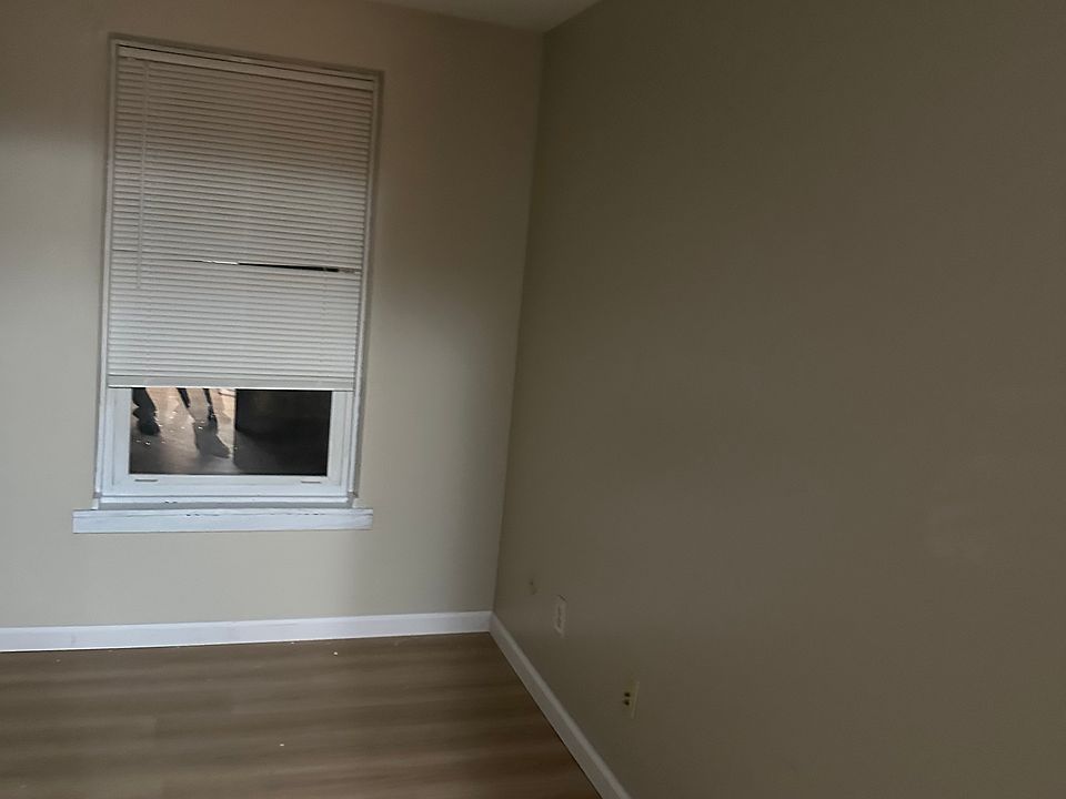 1st image of 114 E Ticonderoga Dr