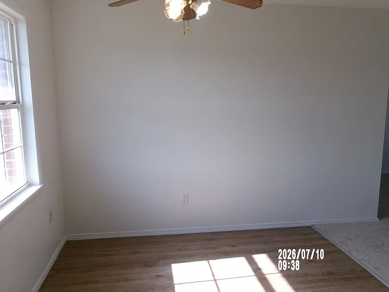 1024 SW 42nd St — Photo 32