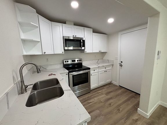 5th image of 5650 Ensenada Way
