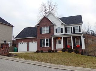 147 Hyde Park Rd, Winfield, WV 25213