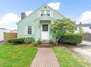 110 Oxford St, Cranston, RI 02920