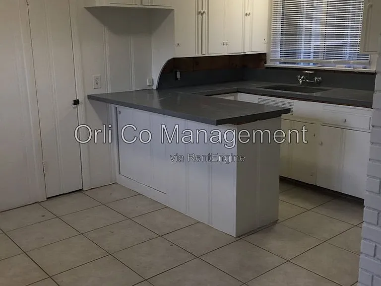 7100 Haskell Ave #7100 — Photo 11