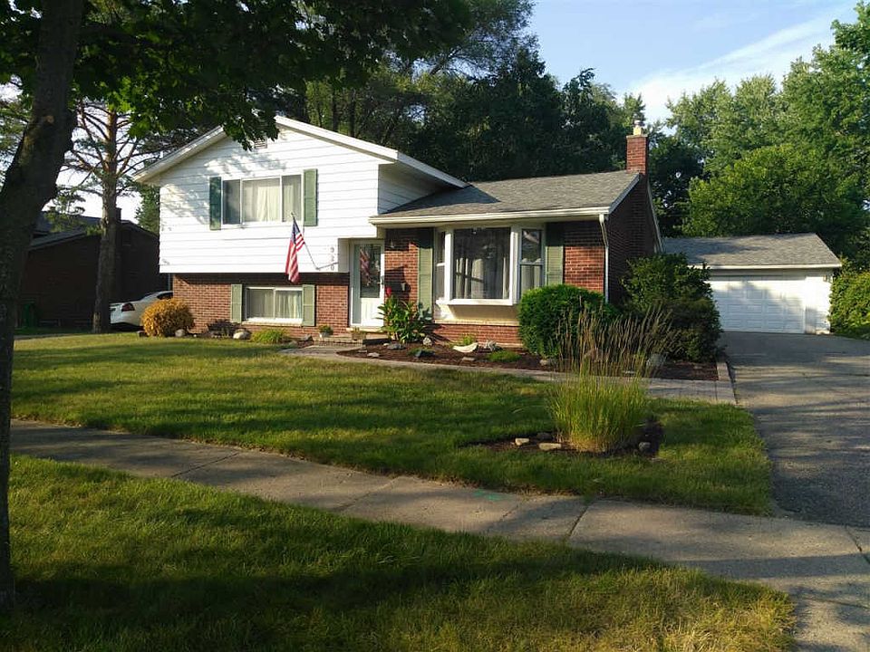 1st image of 920 Worchester Dr