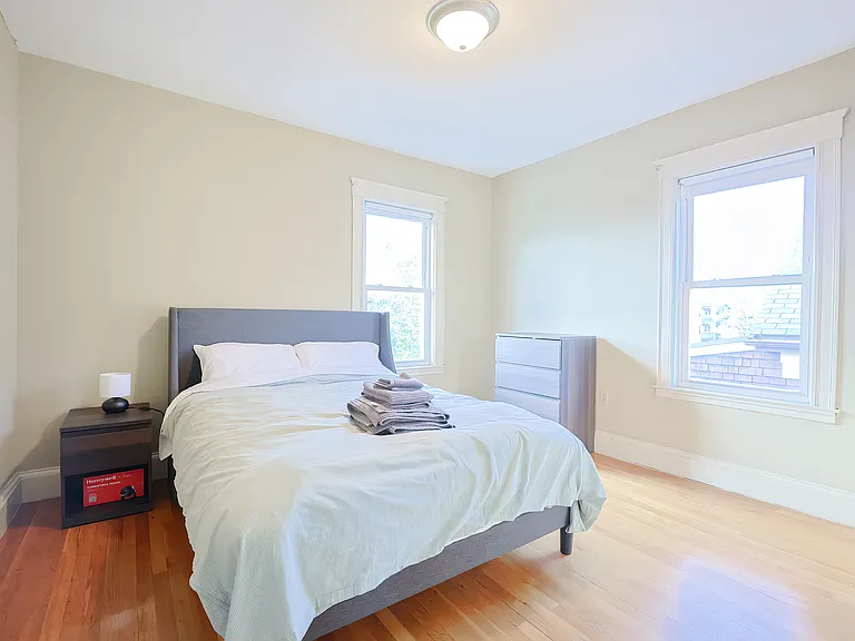 51 Whitten St #3 — Photo 20