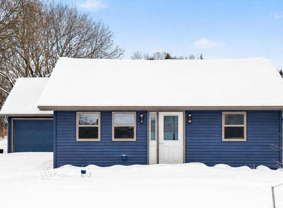 1st image of 54135 Country Ln