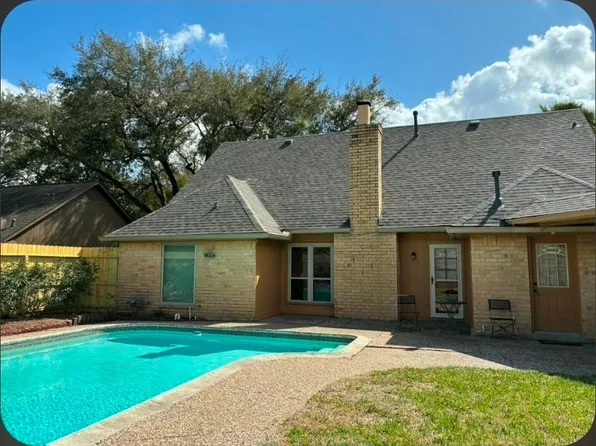 8810 Covent Garden St, Houston, TX 77031