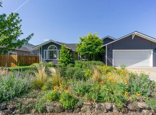 1404 Lithia Way, Talent, OR 97540