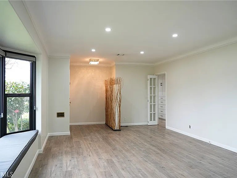 6343 Livia Ave — Photo 6