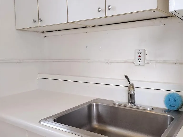 1707 Thomas St #4 — Photo 17
