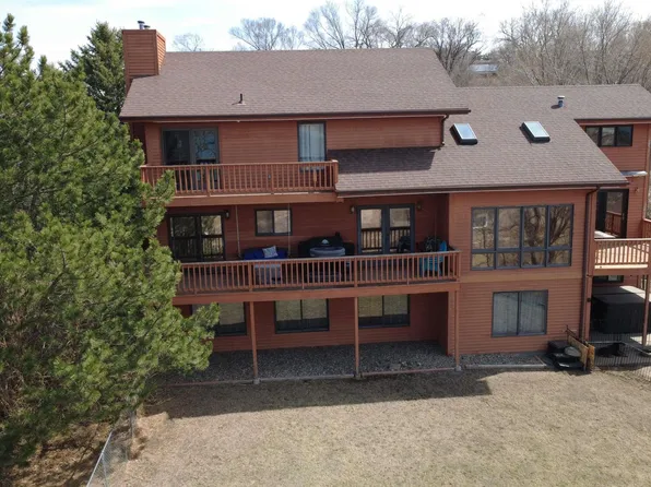 417 N Sanborn St, Chamberlain, SD 57325