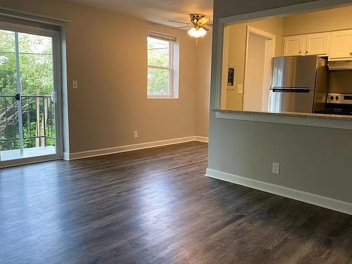 The Charlotte Apartments — Photo 10