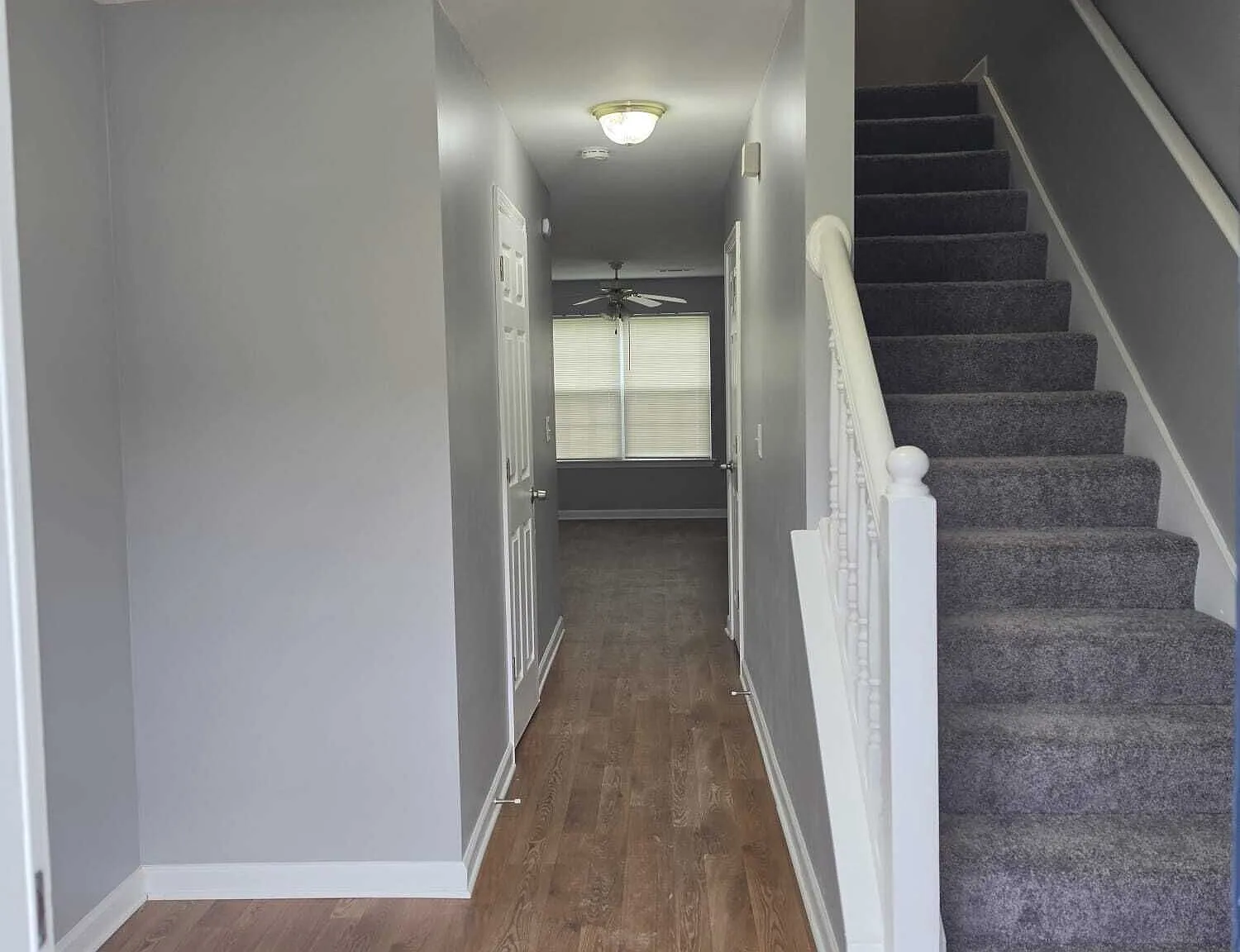 3 bed, 2.5 bath, 1347 sqft, $1,900 — Photo 2