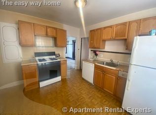 10 Lewis St #1B, Medford, MA 02155