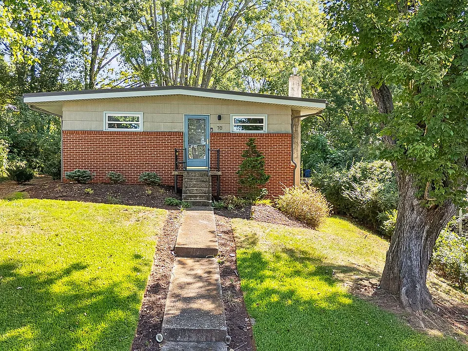 70 Longview Rd