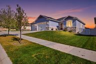 photo property thumbnail