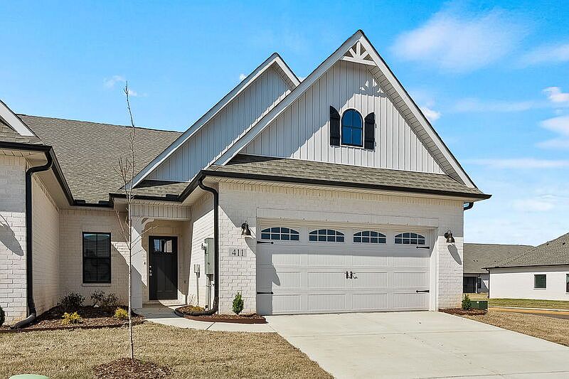 1st image of 411 Raleigh Elm Dr SW
