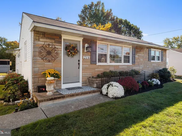 206 Willmont Ave, Barrington, NJ 08007