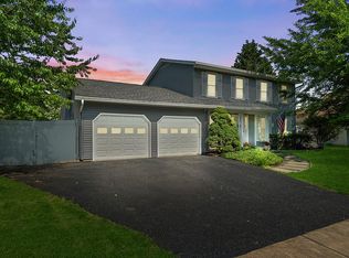 1307 Boulder Crest Ct, Herndon, VA 20170