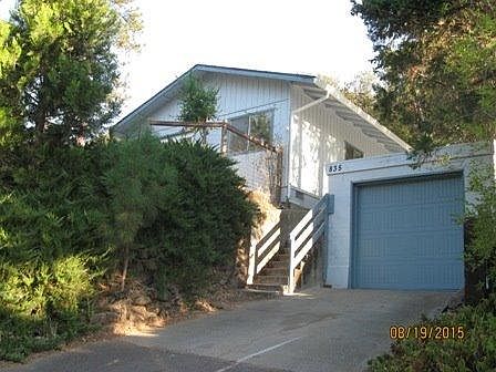 1st image of 835 N 6th Ave