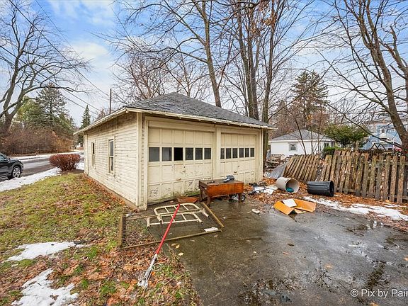 3rd image of 551 McHenry Ave