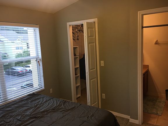 2nd spare w bath & WI closet