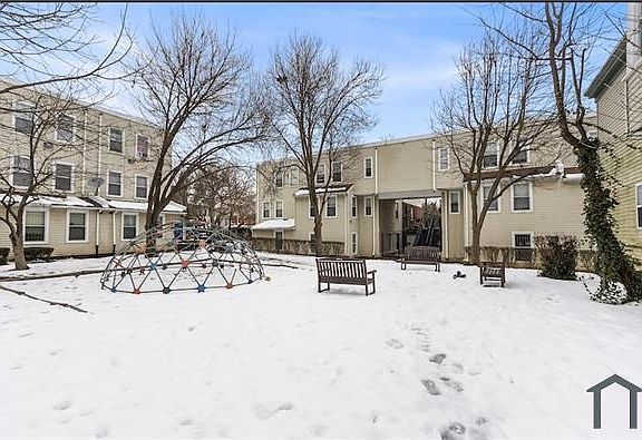 5th image of 3504 N 18th St #B