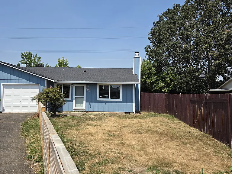 2780 N Davis Ct — Photo 1