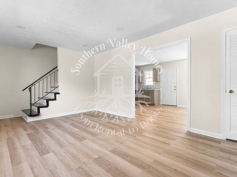 1636 Huntley Ridge Dr — Photo 4