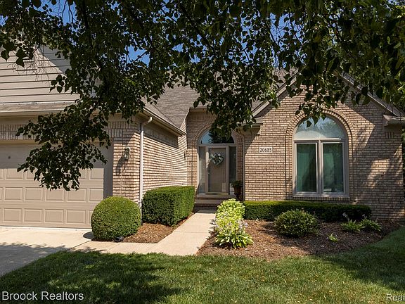 2nd image of 20685 Hillsboro Dr