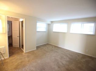 6218 Commodore Sloat Dr, Los Angeles, CA 90048