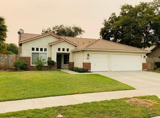 988 Hanover Ave, Lemoore, CA 93245