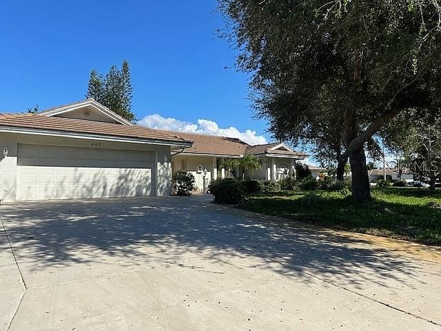 1st image of 443 Bellini Cir